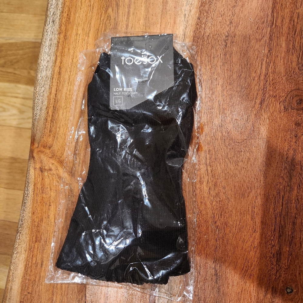 Toe socks